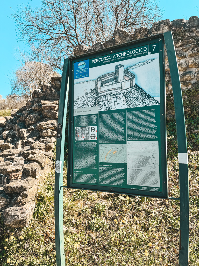 Ausflugsziele und Sehenswürdigkeiten am Gardasee Rocca di Manerba